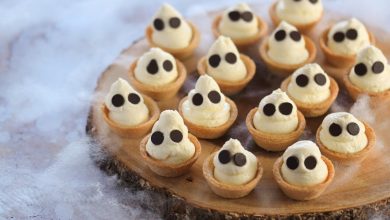 Easy Halloween Desserts for Parties: Ghostly Mini Cheesecake Bites