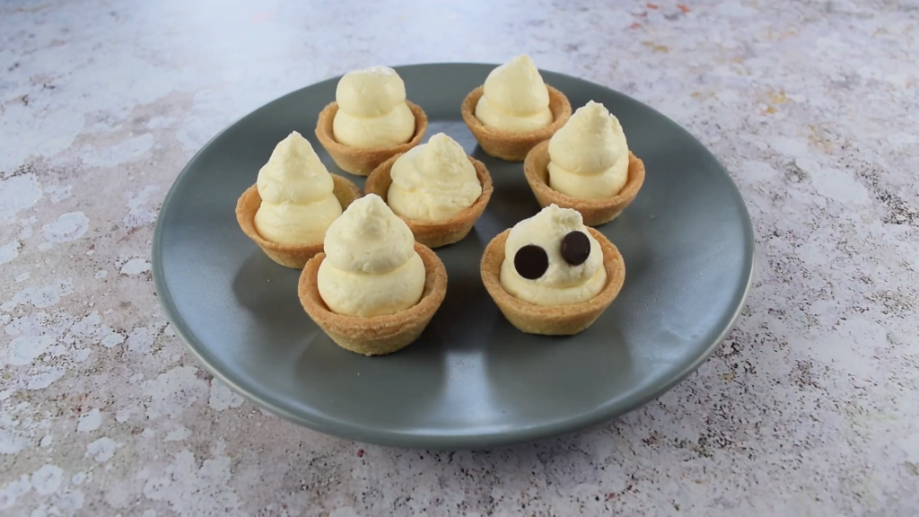 Easy Halloween Desserts for Parties: Ghostly Mini Cheesecake Bites
