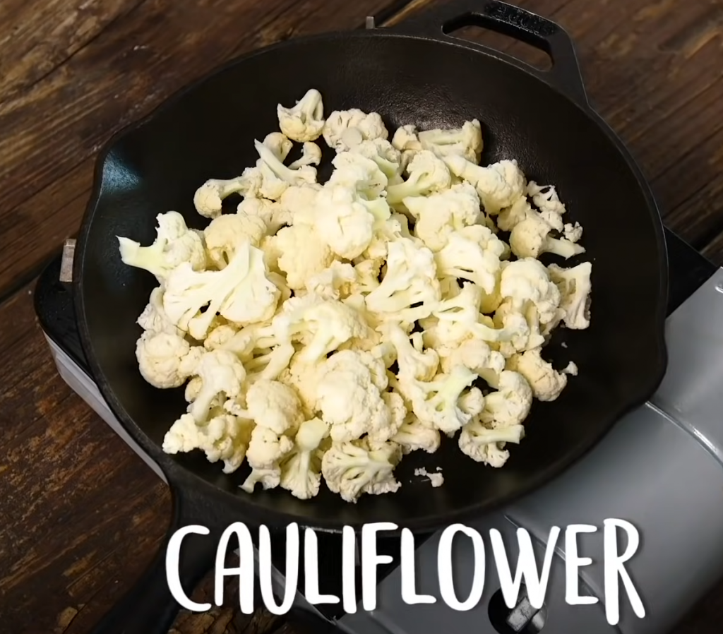 Sunday Football Food: Buffalo Cauliflower Dip