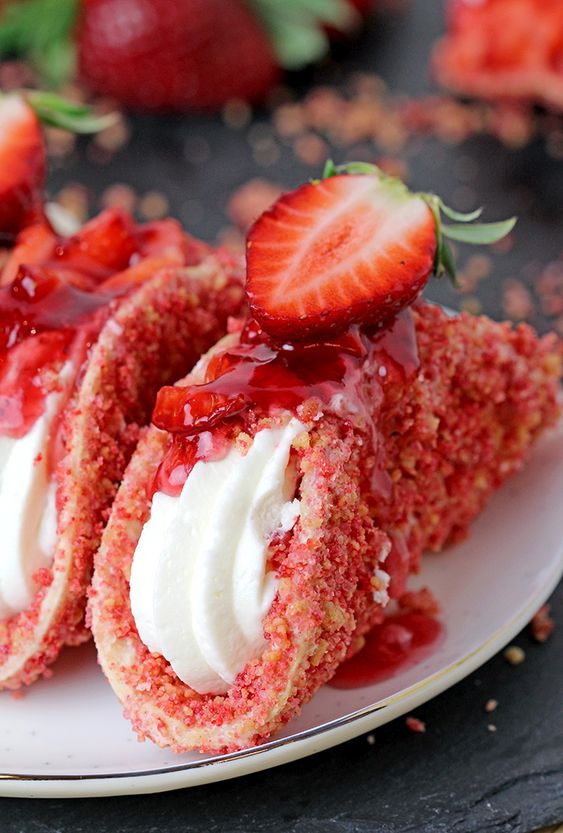 17 Original Strawberry Ideas for Him for Valentine&#8217;s Day