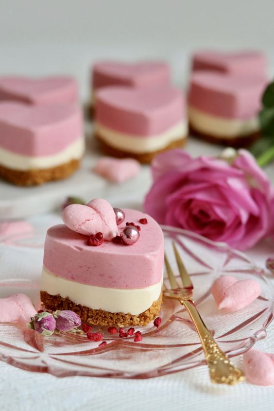 17 Valentine&#8217;s Day Baking Ideas