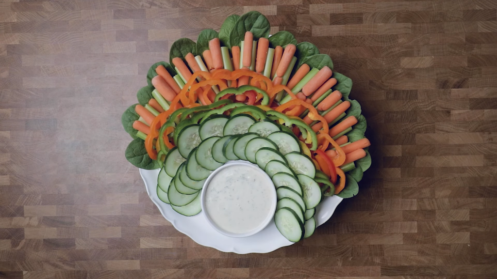 How to make Thanksgiving Veggie Tray