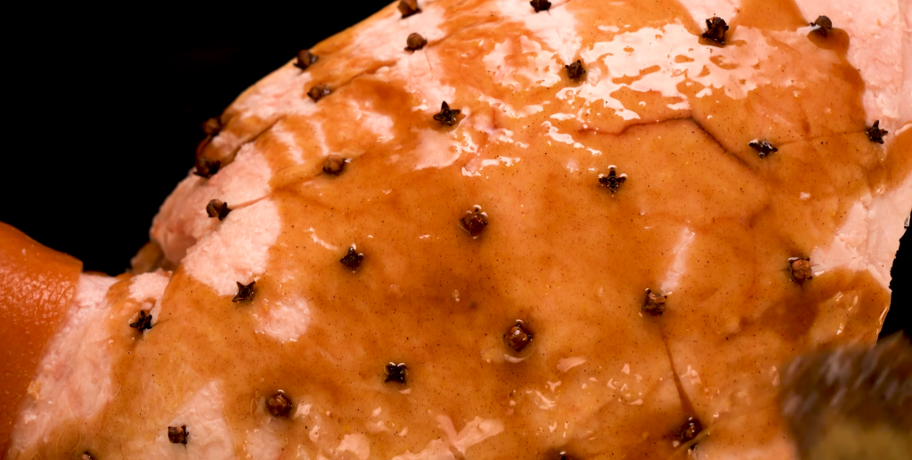 Thanksgiving Recipe: Glazed ham