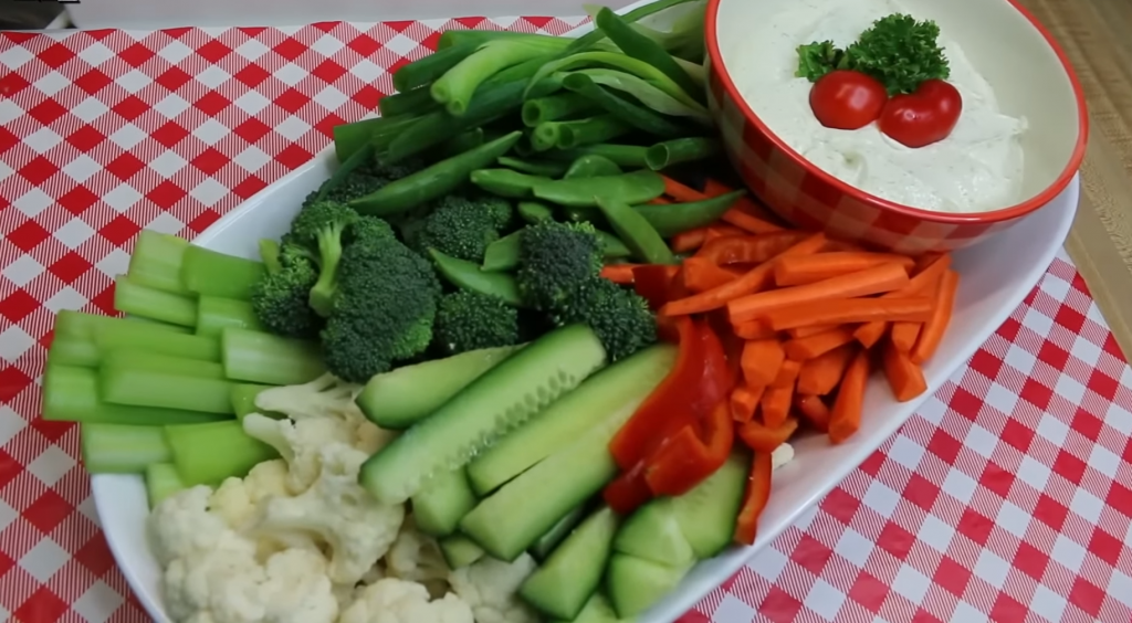 How To Make Christmas Vegetable Tray