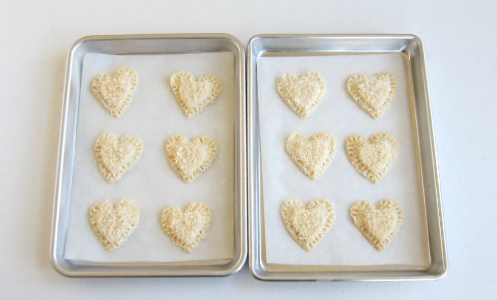 How to Make Valentine&#8217;s Appetizer with Mozzarella Cheese