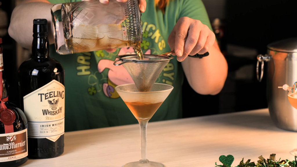 St. Patrick&#8217;s Day Drinks: Alcohol Cocktail Manhattan Riff