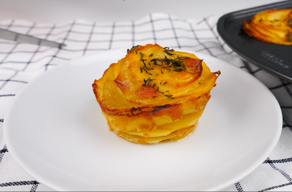 Easy New Year&#8217;s Eve Appetizers 2024: Potato Stacks With Garlic And Thyme