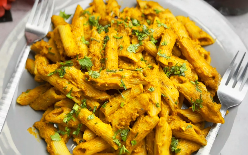 Valentine&#8217;s Day Food: Pasta in Roasted Tomato Sauce