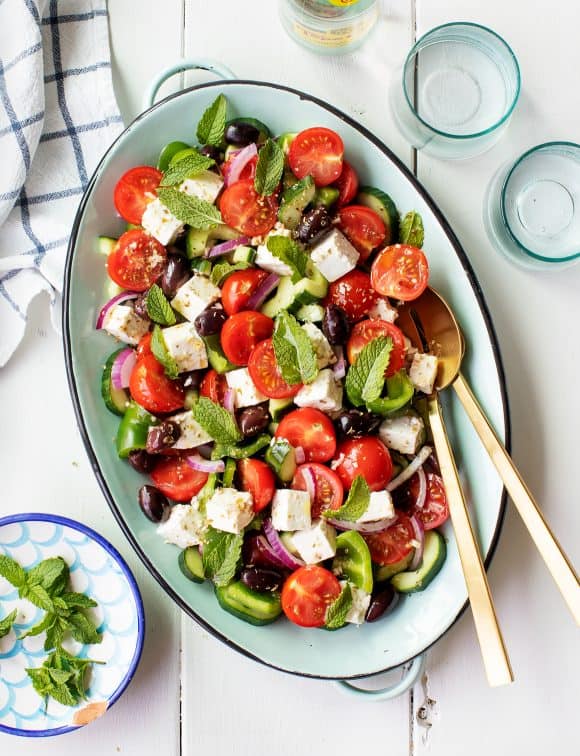 22 Fresh and Flavorful Vegetarian Salad Recipes for a Healthier 2024