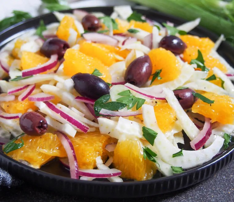 19 Mediterranean Salad Recipes for 2024